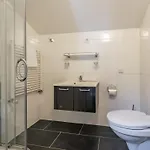 Neva S Dağ evi *