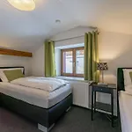 Dağ evi Neva S Saalbach-Hinterglemm