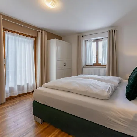 Neva S * Saalbach-Hinterglemm